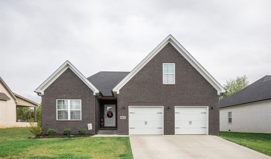 6512 Summer Shade Cir, Alvaton, KY 42122 - 4 Beds, 2 Bath