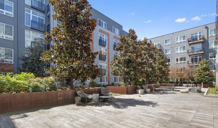 145 RIVERHAVEN Dr 309, Oxon Hill, MD 20745 - 2 Beds, 2 Bath