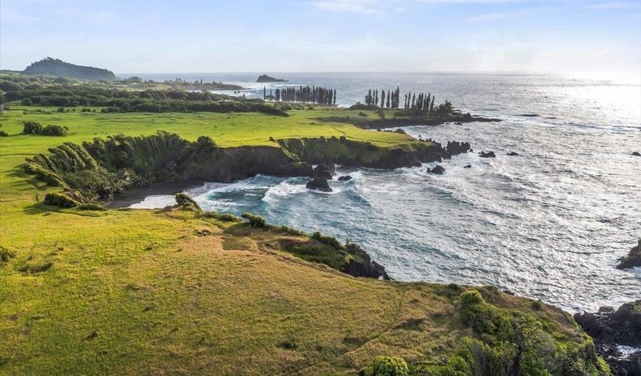 6900 Hana Hwy, Hana, HI 96713 - 3 Beds, 3 Bath