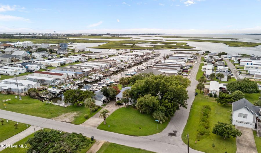 319 Old Causeway Rd, Atlantic Beach, NC 28512 - 3 Beds, 2 Bath