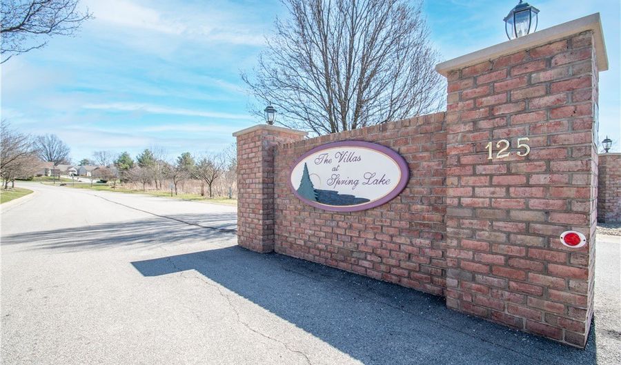 125 Fitch Blvd 201, Austintown, OH 44515 - 2 Beds, 2 Bath