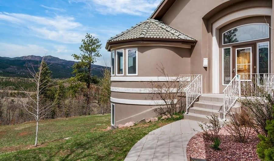 8912 S Pine Dr, Beulah, CO 81023 - 4 Beds, 4 Bath