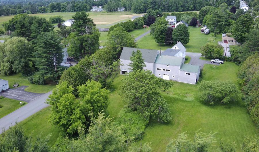 144 W Cobble Hill Rd, Barre, VT 05641 - 4 Beds, 2 Bath