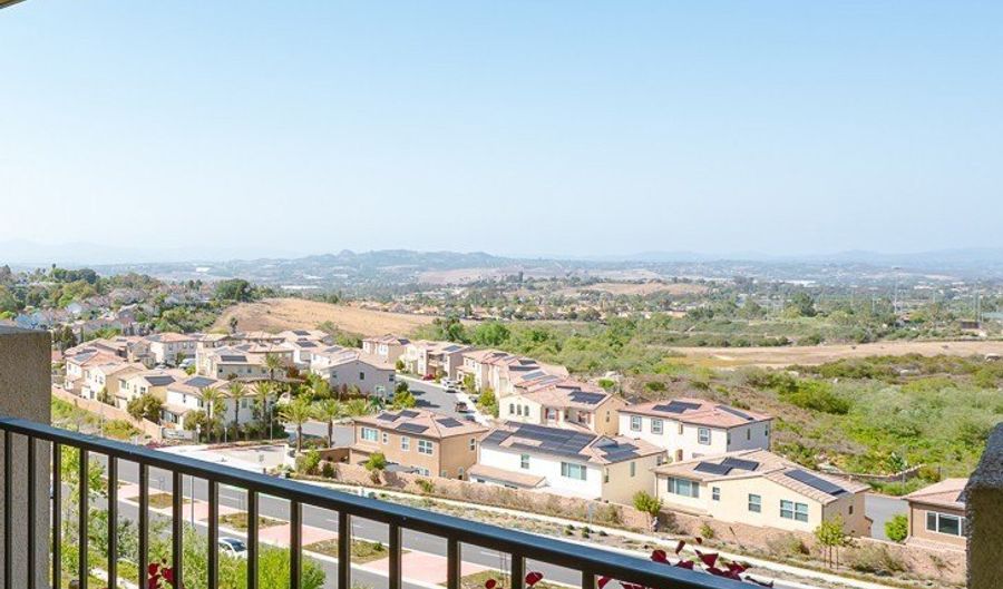 1610 Holly Leaf, Oceanside, CA 92056 - 4 Beds, 4 Bath