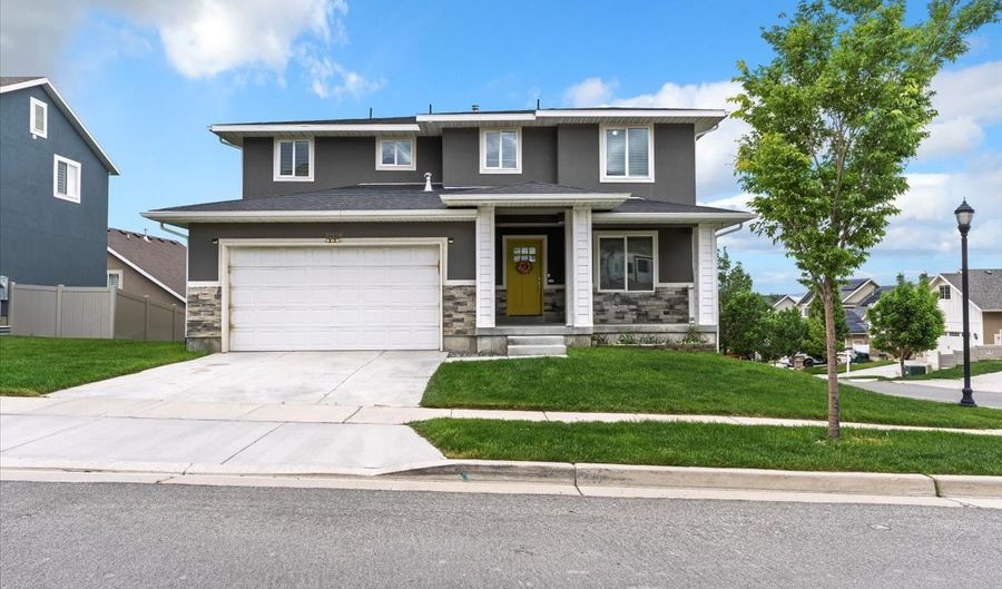 15134 S WHITE HART, Bluffdale, UT 84065 - 3 Beds, 3 Bath