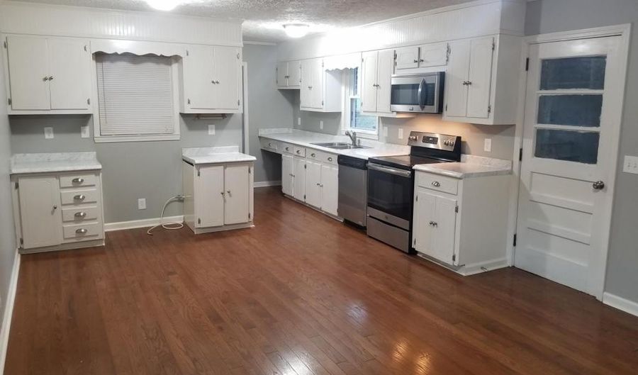 5003 Calhoun Rd NE, Adairsville, GA 30103 - 3 Beds, 2 Bath