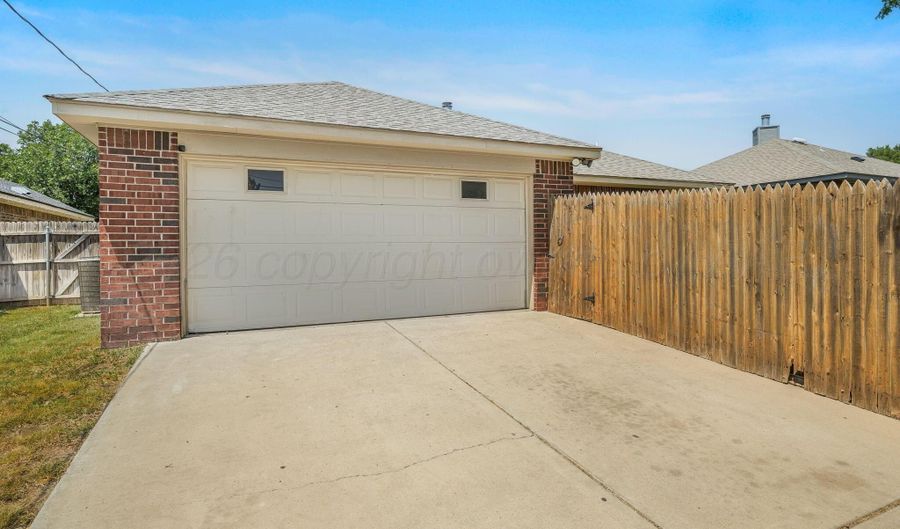 3805 S ALDREDGE St, Amarillo, TX 79118 - 3 Beds, 2 Bath