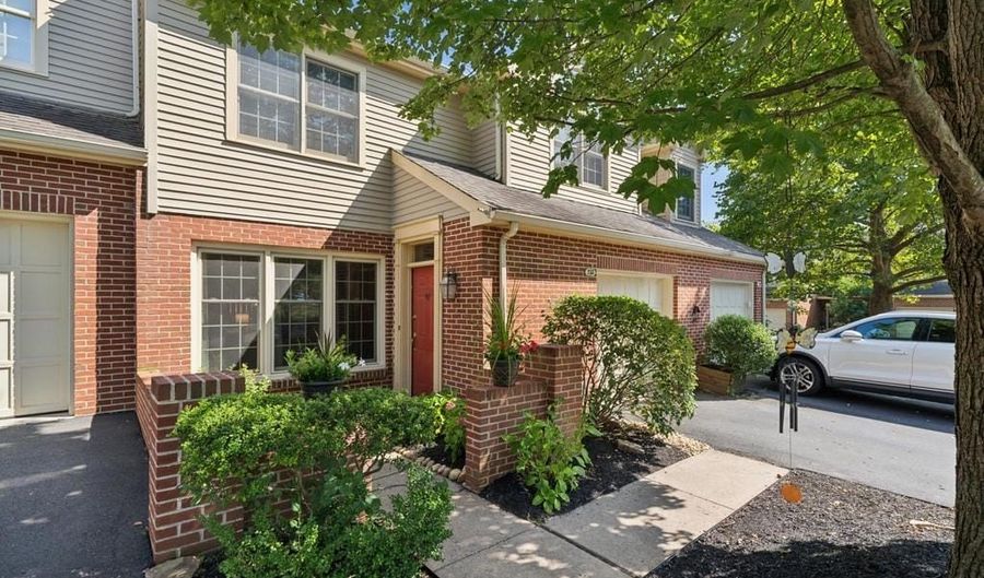 233 TOWYN Ct, Ambler, PA 19002 - 3 Beds, 3 Bath