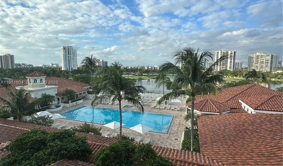 19900 E Country Club Dr 812, Aventura, FL 33180 - 2 Beds, 2 Bath