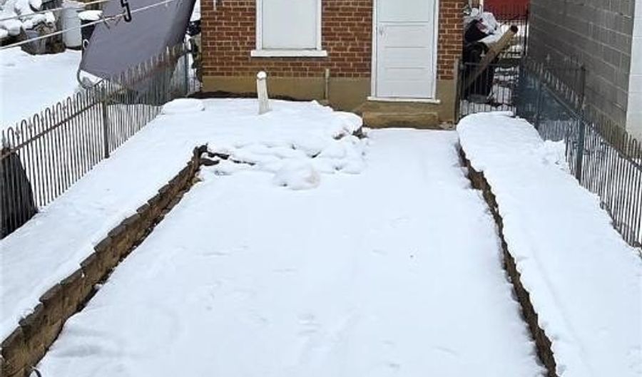 207 S Saint Cloud St, Allentown, PA 18104 - 3 Beds, 1 Bath