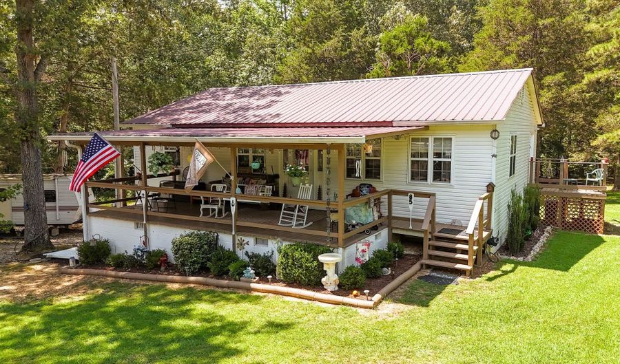 85 NELLS KNOB, Bath Springs, TN 38311 - 2 Beds, 2 Bath