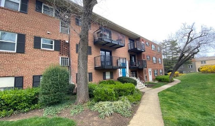 412 N ARMISTEAD St 101, Alexandria, VA 22312 - 1 Beds, 1 Bath