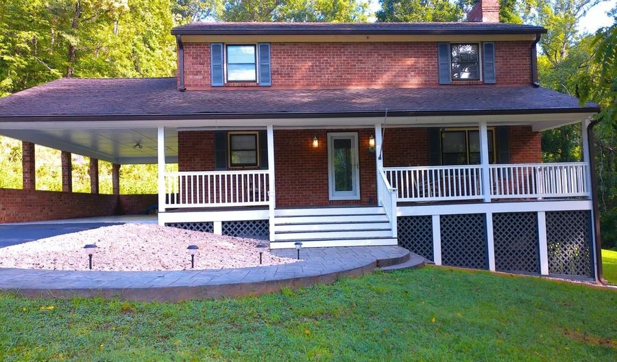 292 Briarwood Dr, Amherst, VA 24521 - 3 Beds, 3 Bath