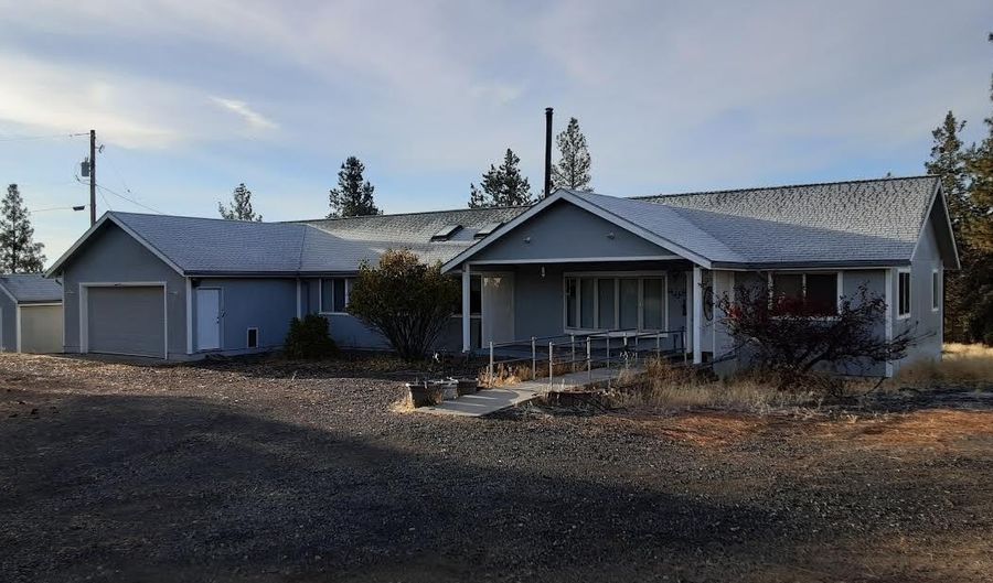 8104 Prairie Dog Dr, Bonanza, OR 97623 - 3 Beds, 2 Bath