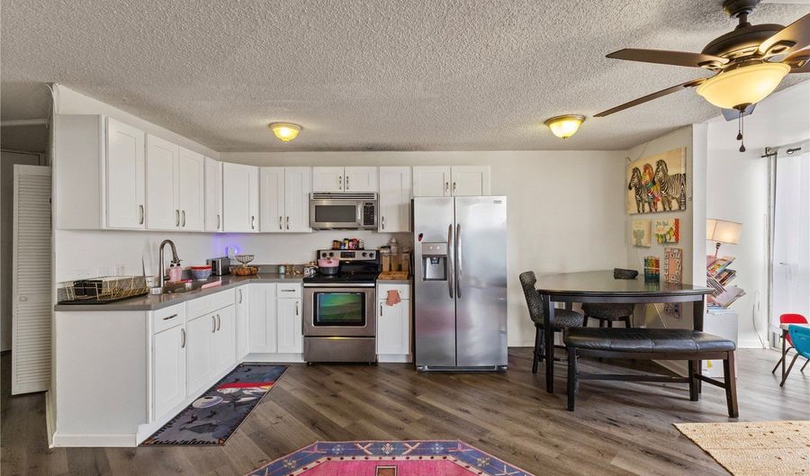 98-099 Uao Pl 404, Aiea, HI 96701 - 2 Beds, 2 Bath