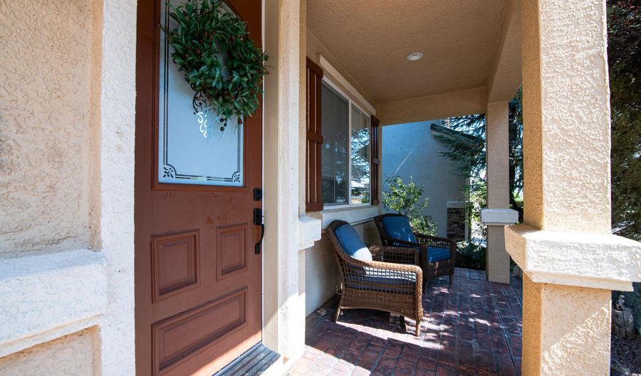 908 Lakeview Dr, Dayton, NV 89403 - 3 Beds, 3 Bath