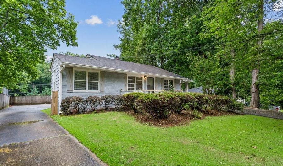 1910 La Dawn NW, Atlanta, GA 30318 - 3 Beds, 1 Bath