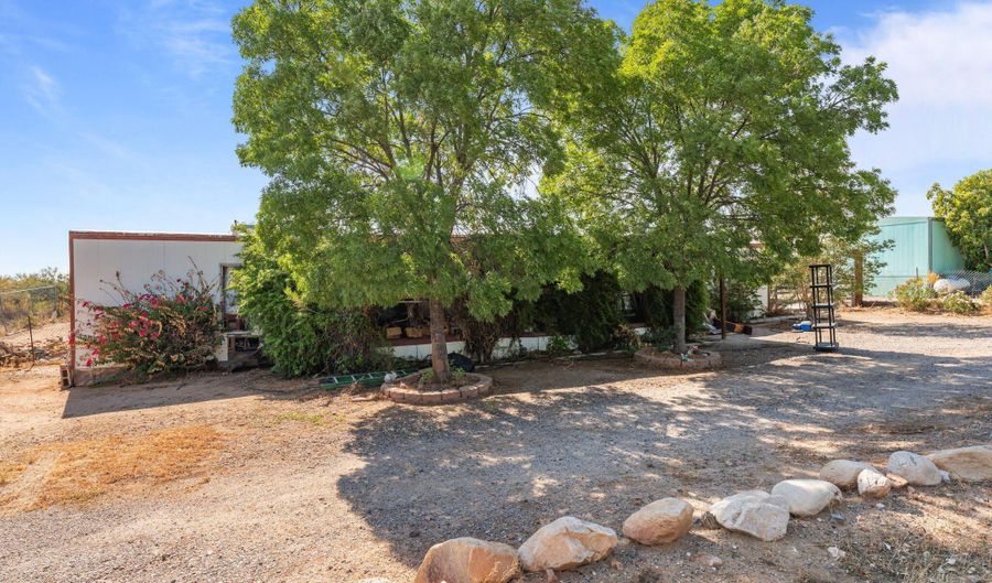 26620 N Hillward, Congress, AZ 85332 - 2 Beds, 2 Bath
