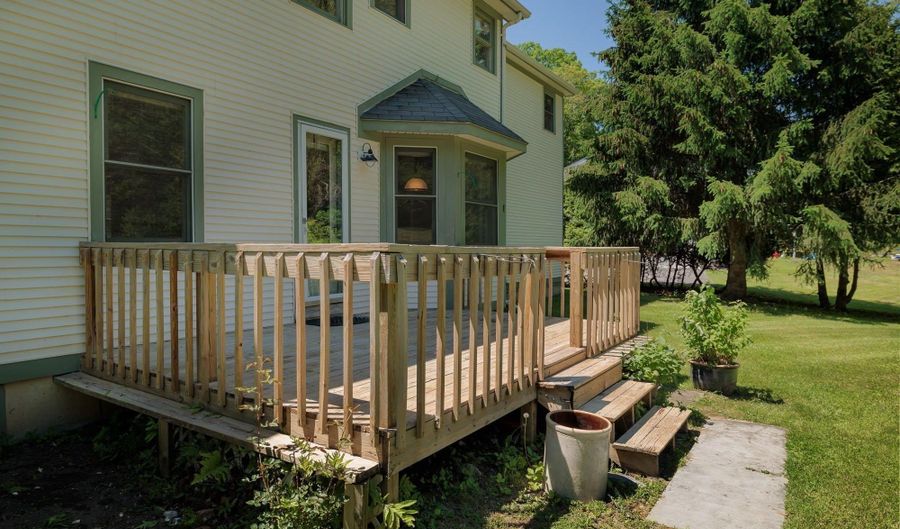 72 Morrill Dr, Burlington, VT 05408 - 3 Beds, 3 Bath