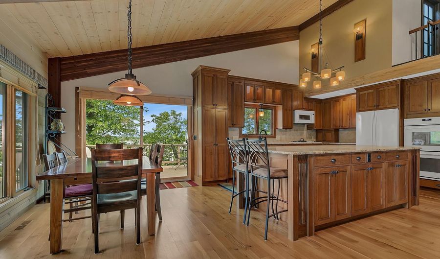 10604 Montgomery Ave NW, Annandale, MN 55302 - 4 Beds, 3 Bath