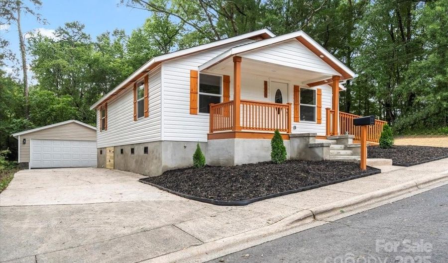 416 Richardson St, Albemarle, NC 28001 - 3 Beds, 2 Bath