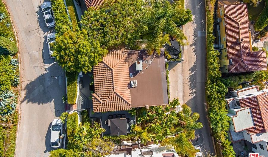 6652 Whitley Ter, Los Angeles, CA 90068 - 3 Beds, 4 Bath