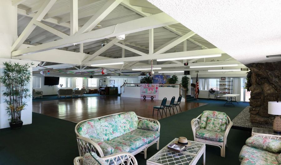 62 Hummingbird Ln, Oceanside, CA 92057 - 3 Beds, 2 Bath