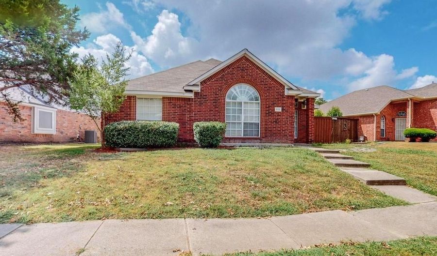 820 Heritage Pkwy S, Allen, TX 75002 - 4 Beds, 2 Bath