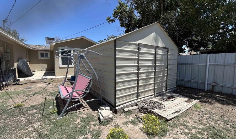 1507 W Bush Ave, Artesia, NM 88210 - 3 Beds, 2 Bath