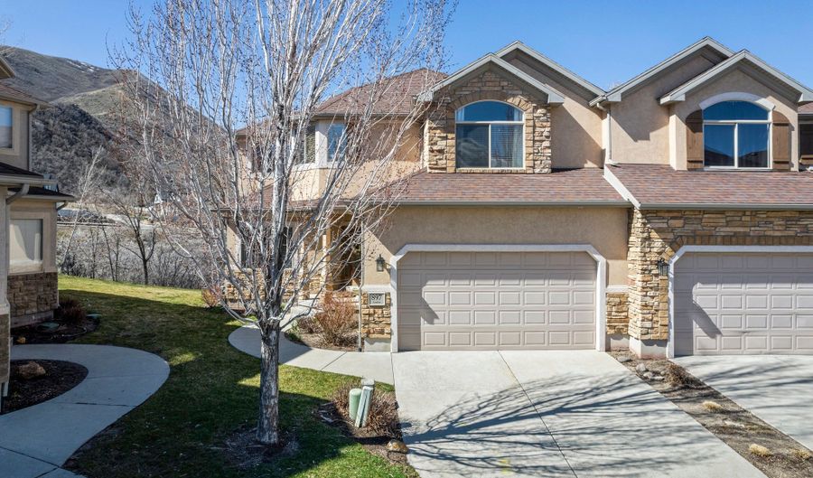 897 E TENDOY Ct, Draper, UT 84020 - 5 Beds, 4 Bath