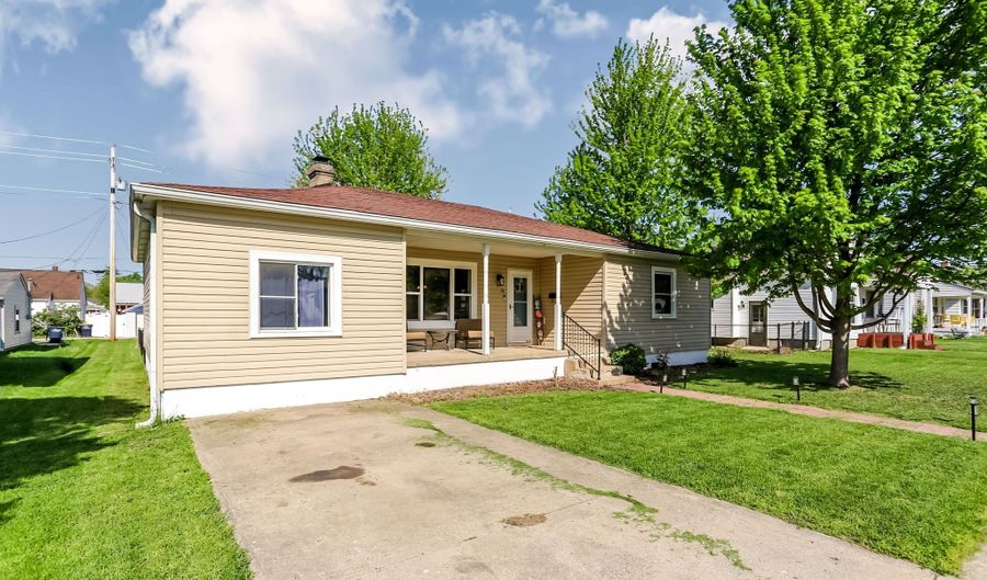 70 S 5th Ave, Beech Grove, IN 46107 - 3 Beds, 2 Bath