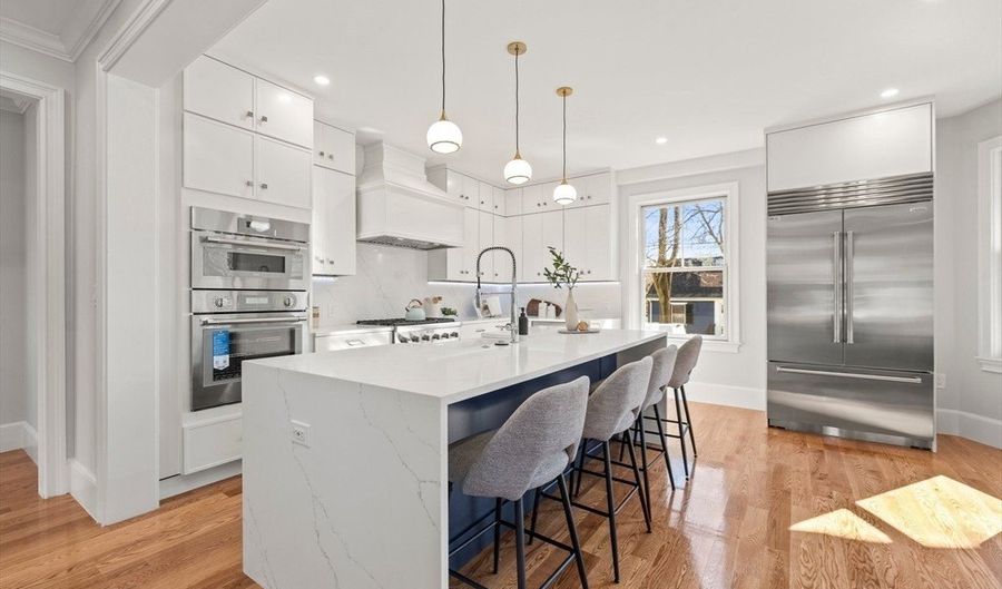 259 Mystic St 259, Arlington, MA 02474 - 3 Beds, 5 Bath