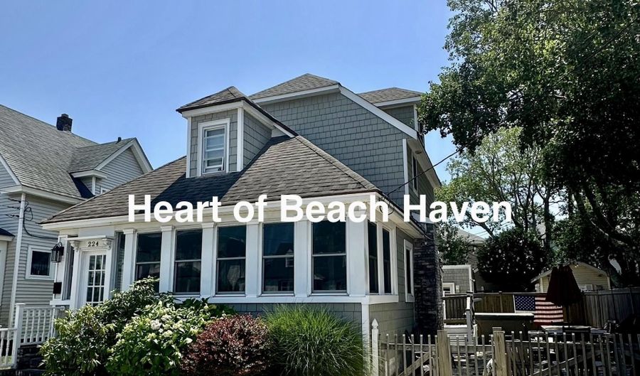 224 FIFTH St #A, Beach Haven, NJ 08008 - 5 Beds, 3 Bath