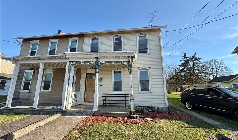 122 W Front St, Alburtis, PA 18011 - 3 Beds, 1 Bath