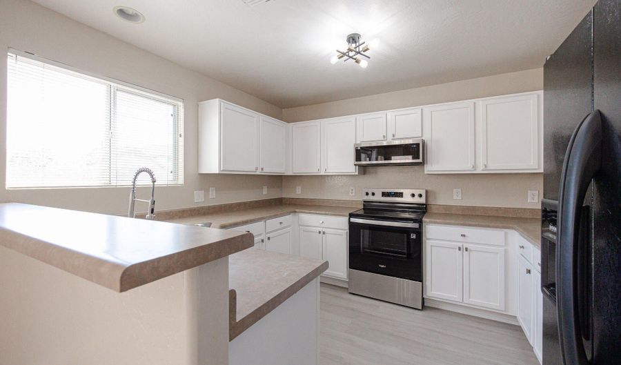 65 N 224TH Ln, Buckeye, AZ 85326 - 4 Beds, 2 Bath