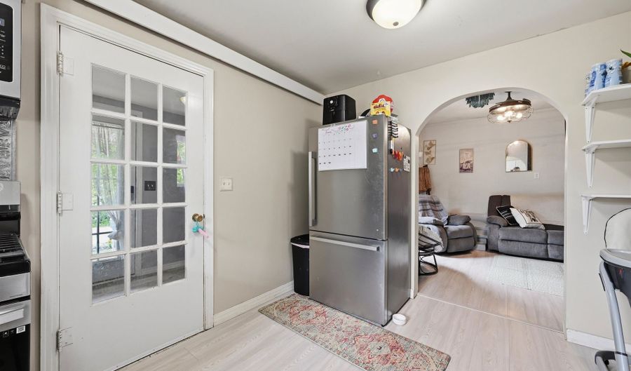 1060 A Elkhorn St, Belle Fourche, SD 57717 - 2 Beds, 1 Bath