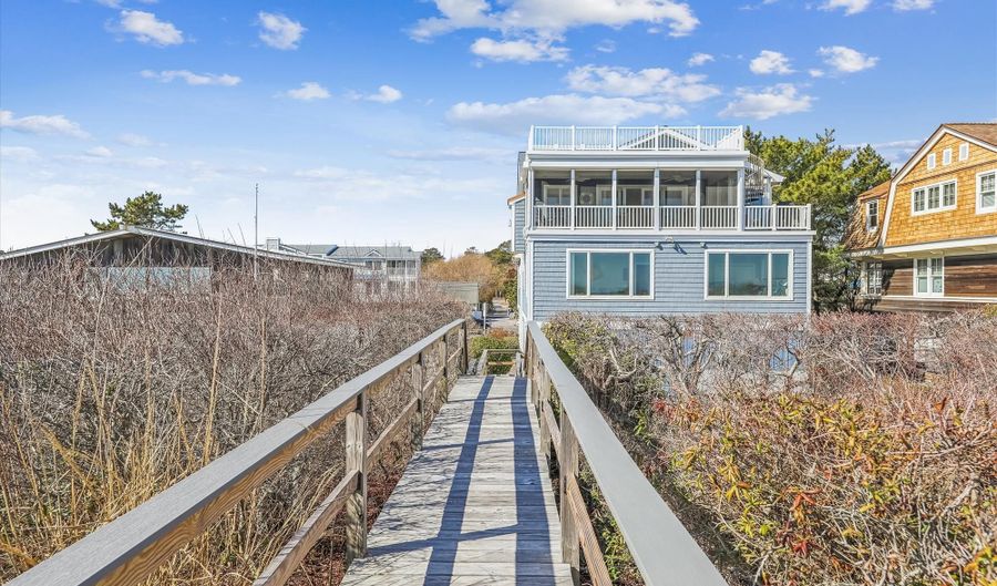 54 S ATLANTIC Ave, Bethany Beach, DE 19930 - 8 Beds, 7 Bath