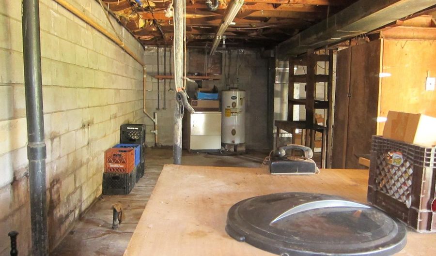 4825 Doss Hill Rd, Barboursville, WV 25504 - 3 Beds, 1 Bath