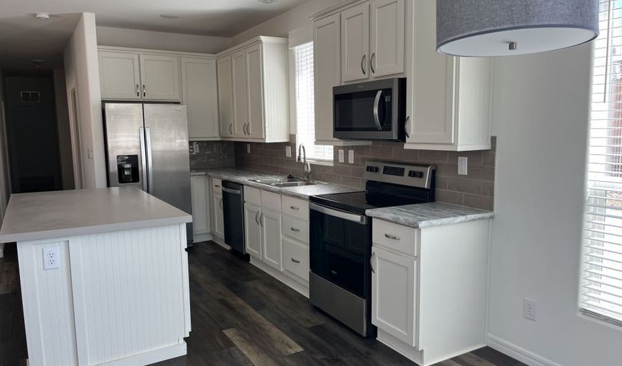 3301 S Goldfield Rd 3016, Apache Junction, AZ 85119 - 3 Beds, 2 Bath