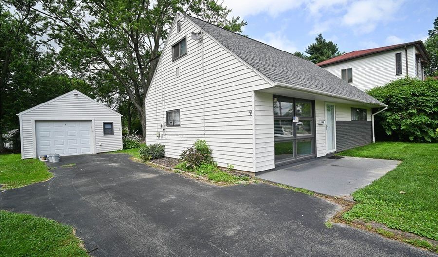 446 S Edgehill Ave, Austintown, OH 44515 - 4 Beds, 1 Bath