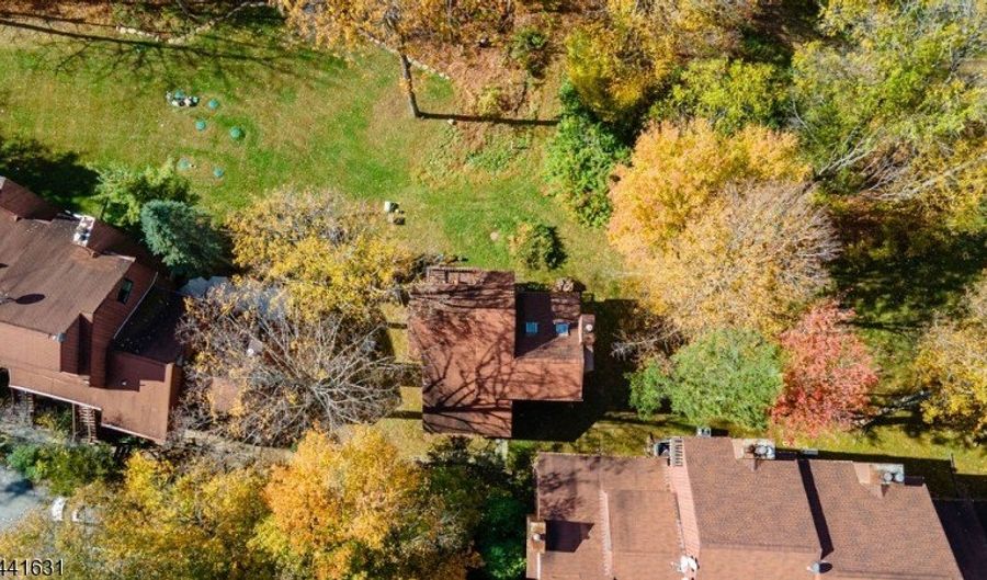 13 Village Way E7, Alloway, NJ 07462 - 4 Beds, 3 Bath
