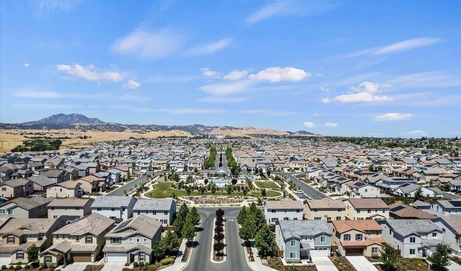 5352 Guenoc Valley Ln, Antioch, CA 94531 - 5 Beds, 3 Bath