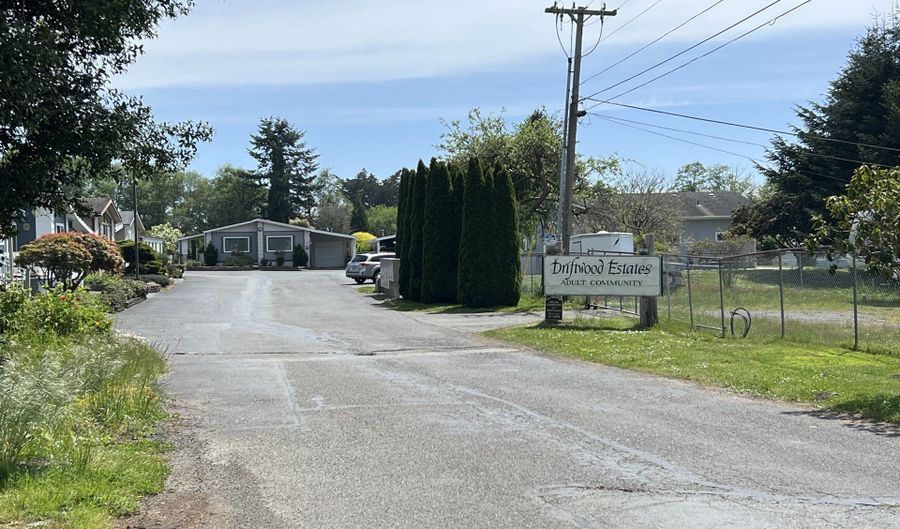16063 DRIFTWOOD Ln 10, Brookings, OR 97415 - 2 Beds, 2 Bath