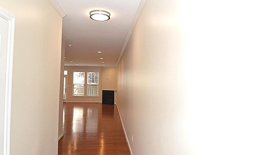 41932 STONEYFORD Ter, Aldie, VA 20105 - 3 Beds, 3 Bath