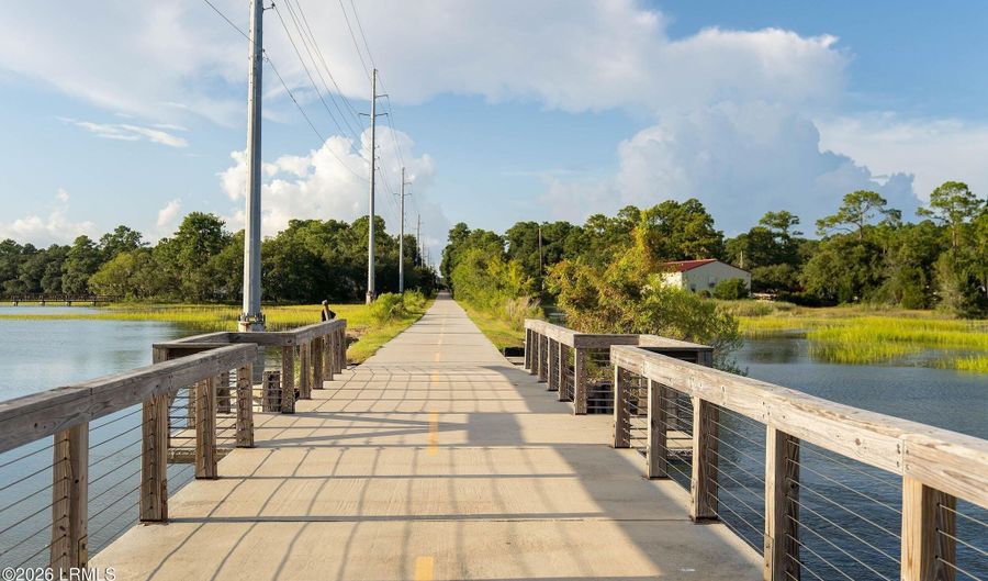 2804 Broome Ln, Beaufort, SC 29902 - 3 Beds, 2 Bath