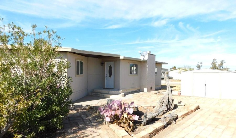 25571 Pendelton Way, Bouse, AZ 85325 - 2 Beds, 2 Bath