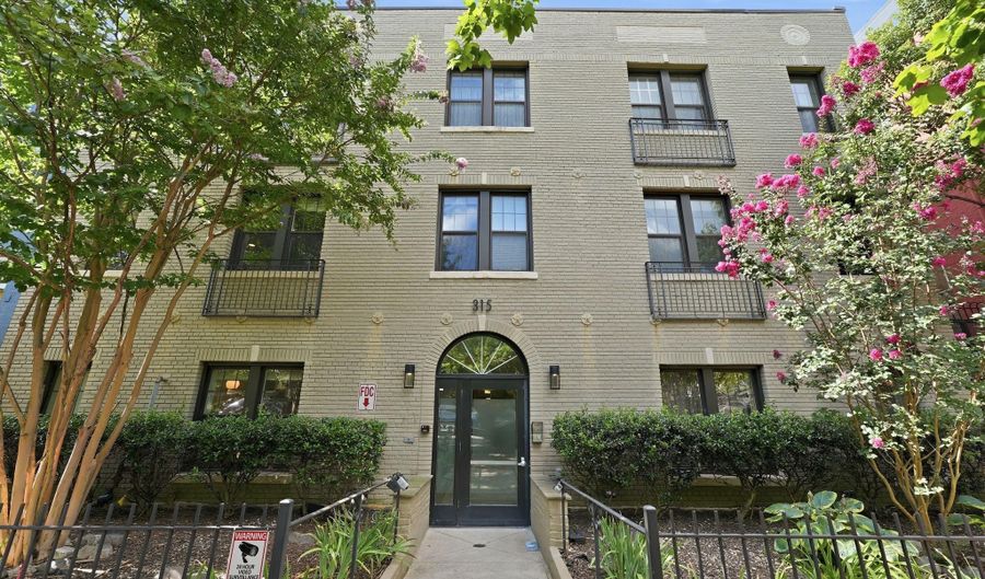 315 G St NE 306, Washington, DC 20002 - 1 Beds, 1 Bath