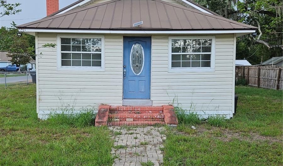 220 DIXIE Hwy, Auburndale, FL 33823 - 2 Beds, 1 Bath