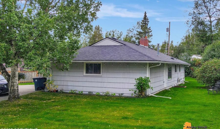 2438 Lord Baranof Dr, Anchorage, AK 99517 - 4 Beds, 3 Bath
