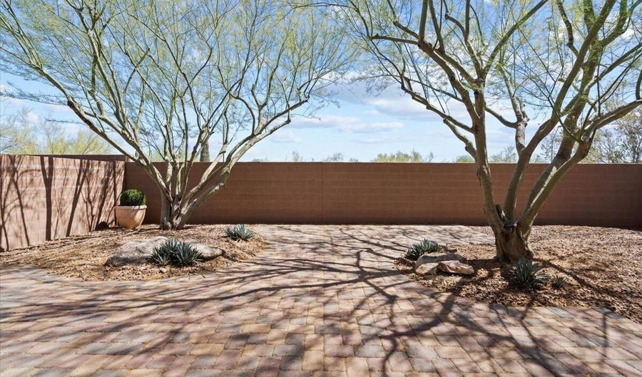 1719 W OWENS Way, Anthem, AZ 85086 - 3 Beds, 2 Bath